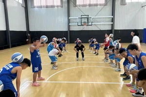  篮球爱好者参加夏令营能提升哪些技能？全面解析与实战经验分享