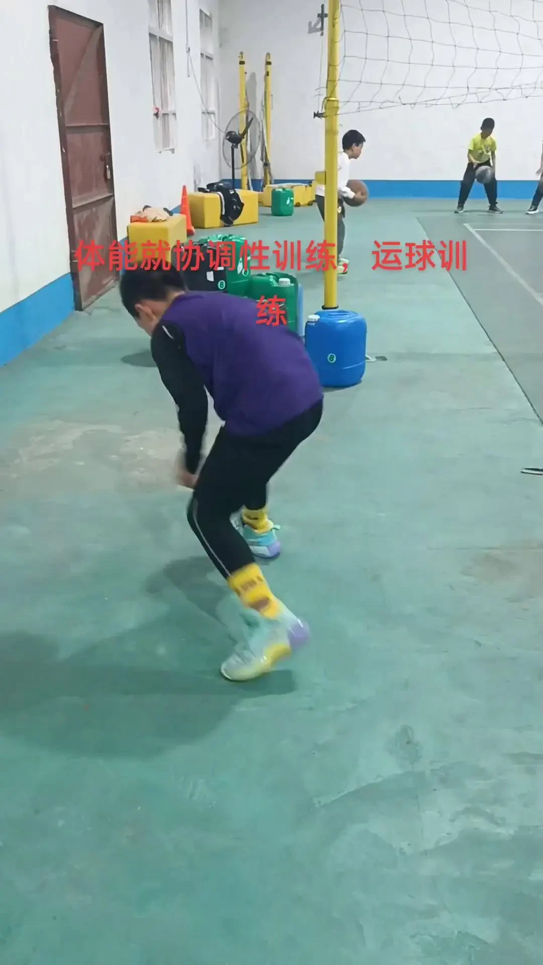 刻苦训练篮球时如何避免受伤的建议_2